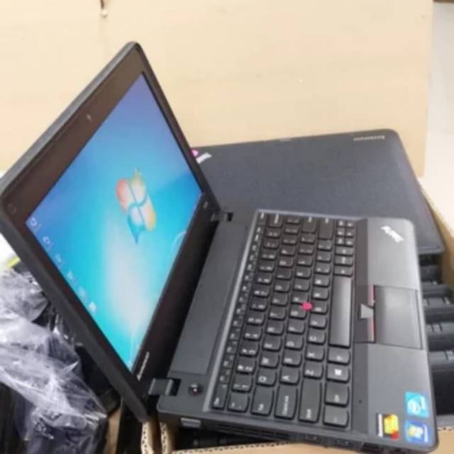 LAPTOP BEKAS Lenovo Thinkpad 11 inch - murah second slim cocok untuk kuliah editing SSD