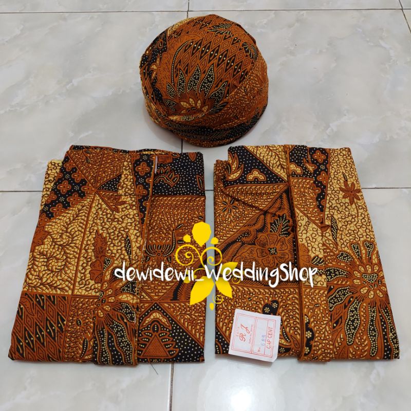 Set Jarik Cewek Cowok + Blangkon, Motif Segitiga Sinta