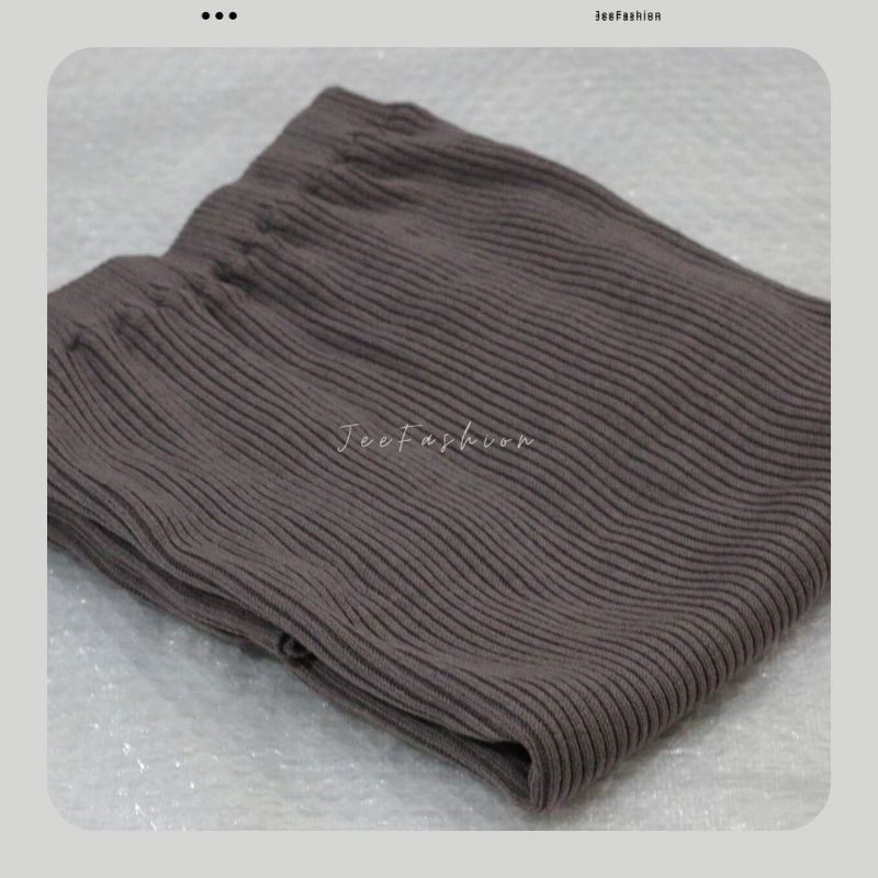 ROK RAJUT//PREMIUM STYLE// ROK WANITA PLISKET//OUTERWEAR-ABU TUA