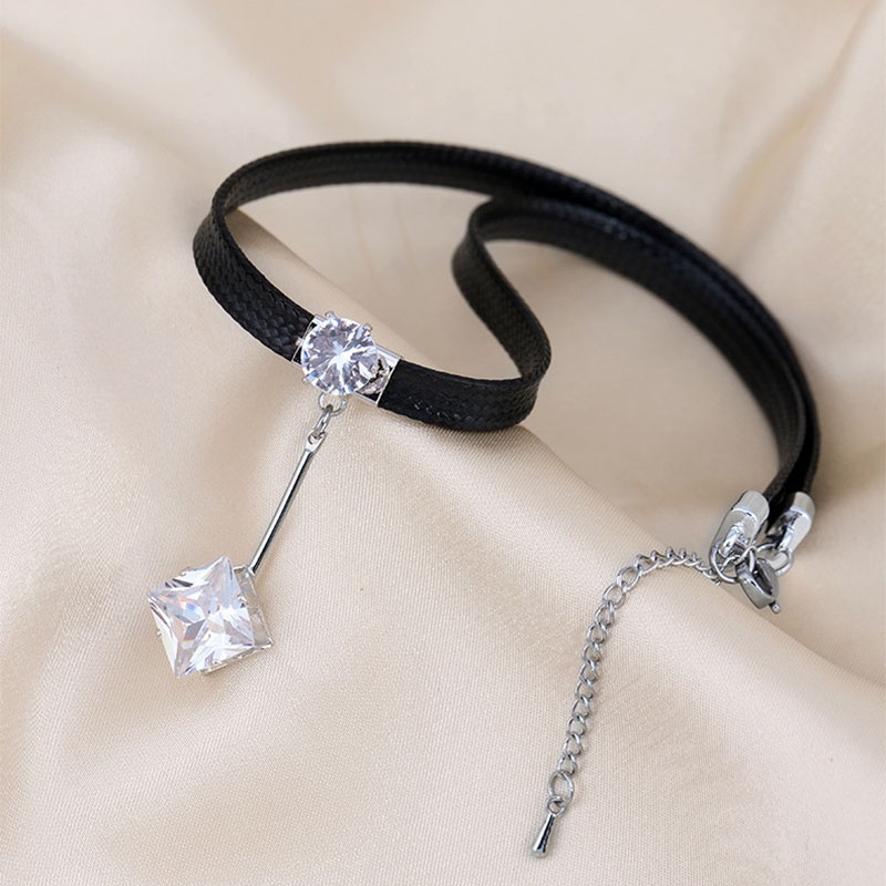 Kalung Choker Rantai Gaya Korea Hias Zirkon Berlian Imitasi Untuk Wanita