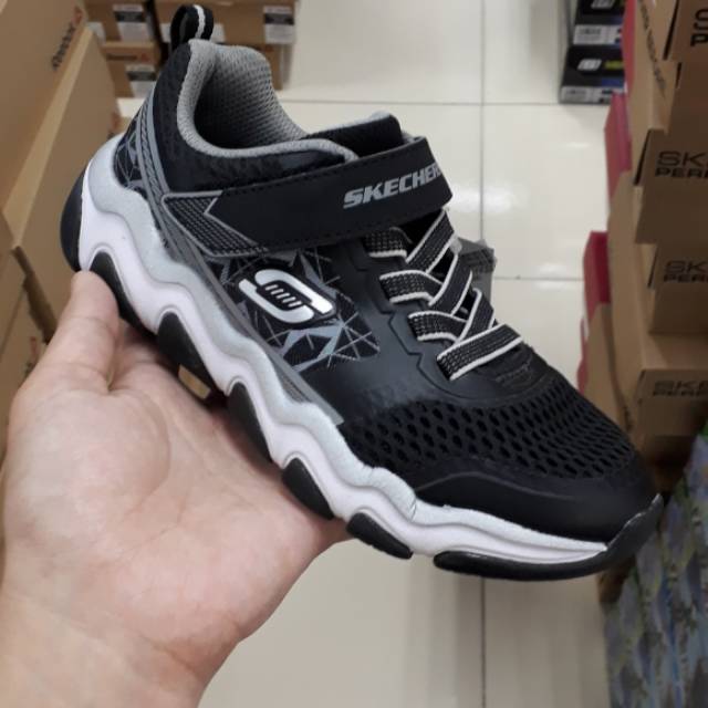 🐄Skechers kids black white original🐄