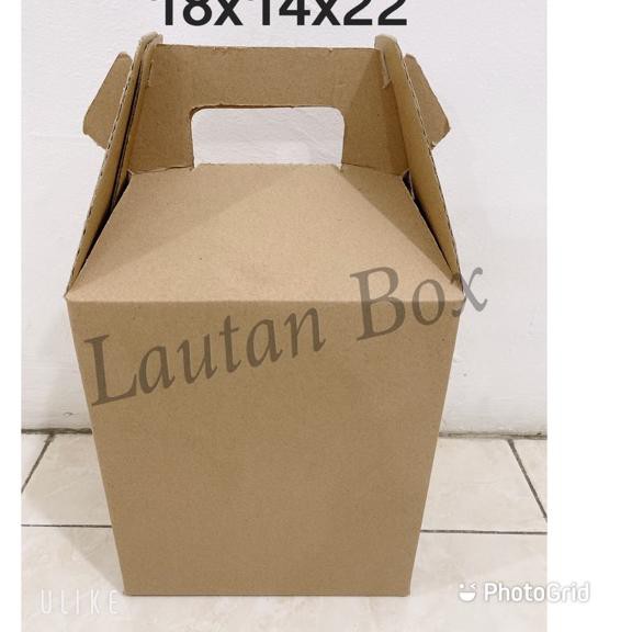 

BESTSELLER Gable box - dus die cut 18x14x22 cm handle murah kotak makan Gable box - dus souvenir / k