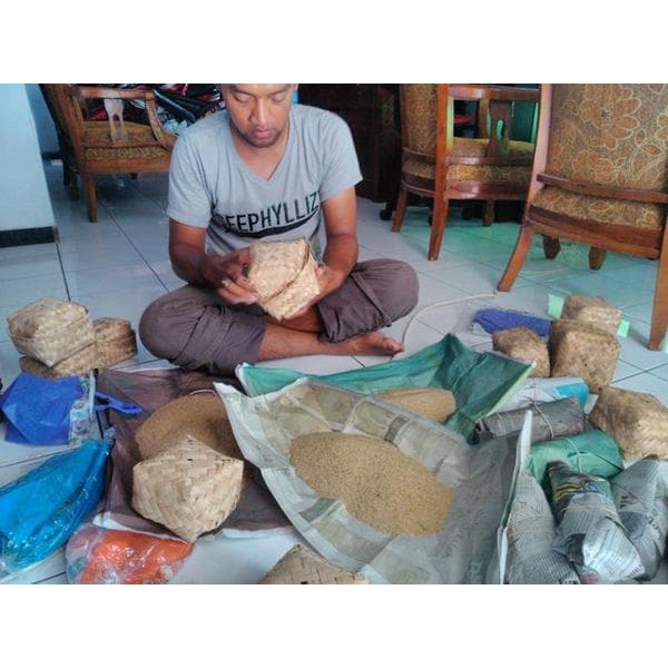 

Juragan Jangkrik Jual Telur Jangkrik Kualitas Super Dijamin Menetas PROMO