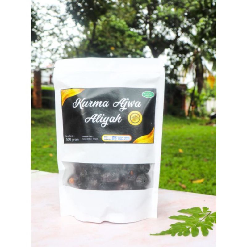 

KURMA AJWA ALIYAH 500 GR / KURMA AJWA / JUAL KURMA AJWA TERDEKAT