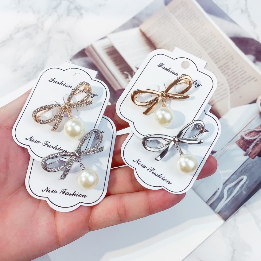 Bros Pin Bentuk Kupu-Kupu Aksen Mutiara Berlian Imitasi Bahan Metal Untuk Wanita