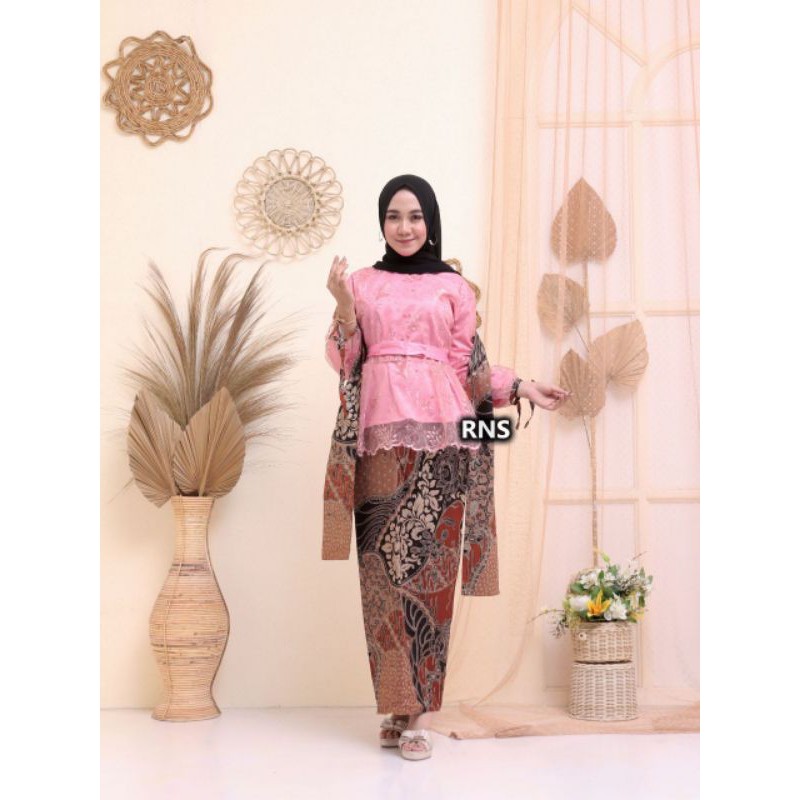 SET KEBAYA BROKAT KEBAYA KONDANGAN KEBAYA LAMARAN SET BROKAT PINGUIN