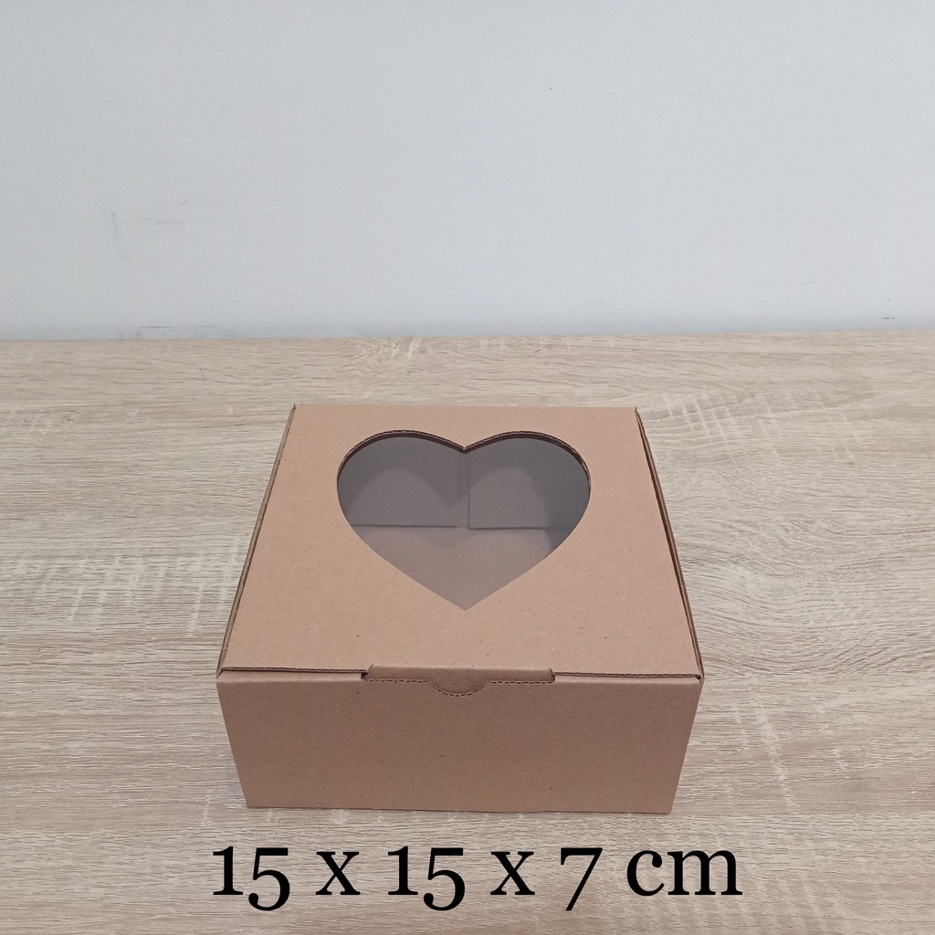 

Kardus Mika Hati / Love 15 x 15 x 7 cm... model diecut, untuk kue dll