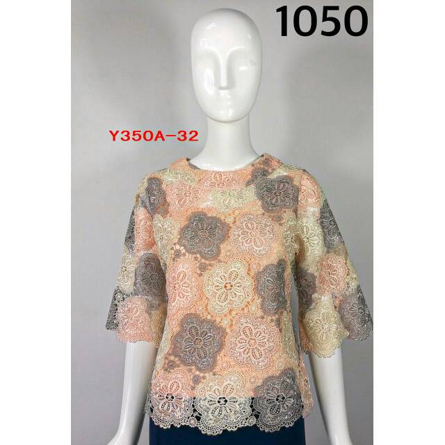 *PINK BOUTIQUE*
New Brokat Premium