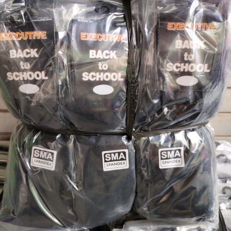 3 Pasang Kaos Kaki Sekolah Hitam Polos Panjang SD SMP SMA