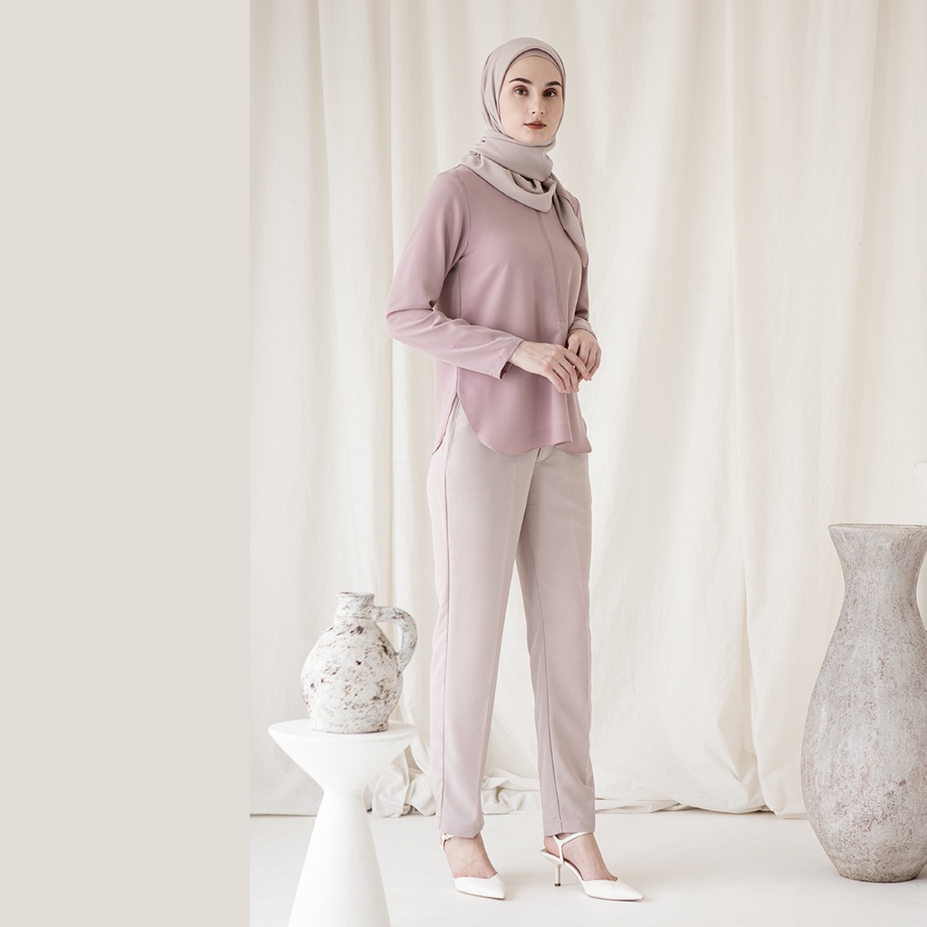 Pradnya Basic Trousers by Aska Label - Celana panjang wanita pinggang belakang karet warna Abu beige, Pink, Coklat, Hitam