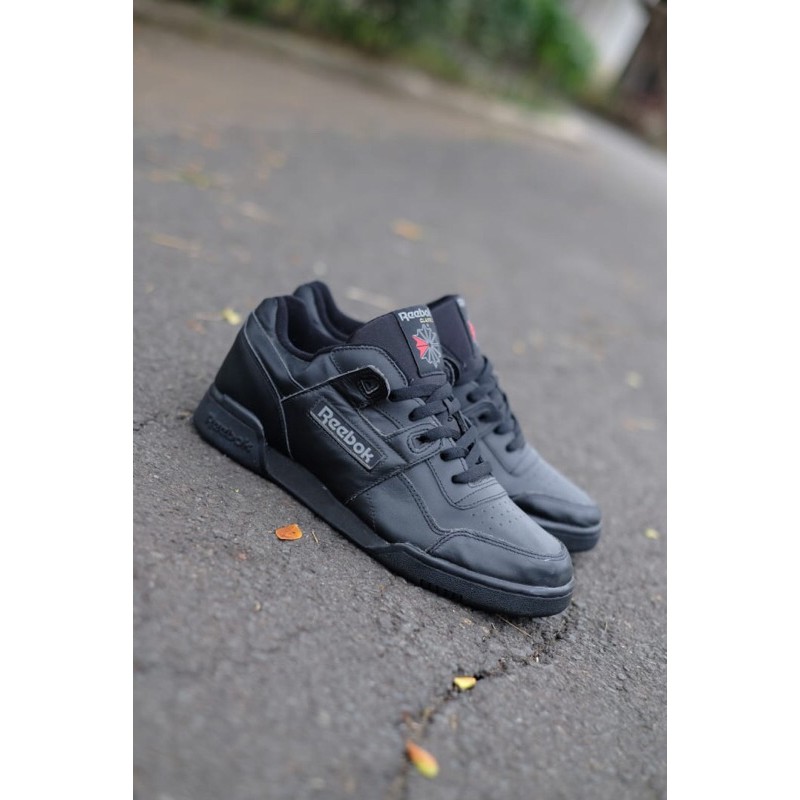 reebok vintage black