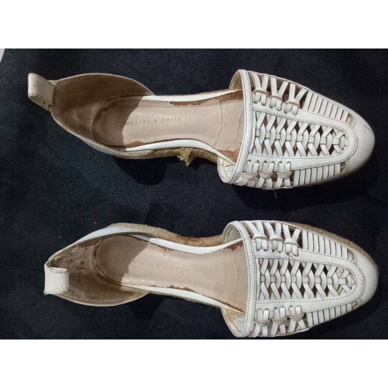 preloved sepatu charles & keith ori