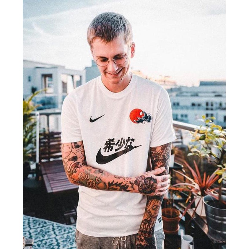 New Kaos T-Shirt Nike Concept Club Japan Edition