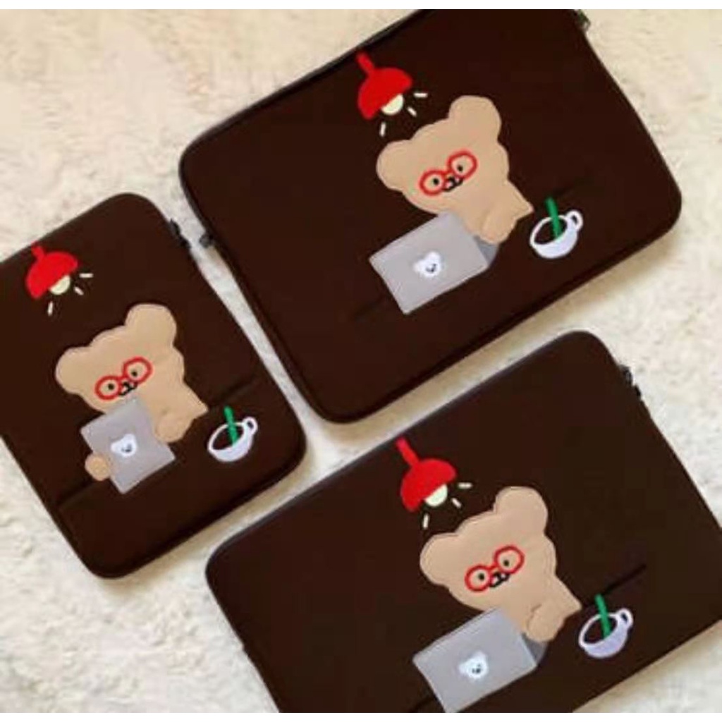 Sleeve Pouch Sarung Tas Bag Case Ipad Tab Tablet Macbook Air Pro Laptop Asus Acer Lenovo HP Huawei 11 12 13 14 15 inch Motif Gambar Beruang Bear Warna Coklat Lucu Cute Murah Korean Model