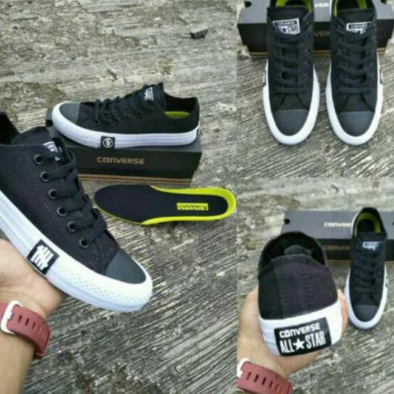 chuck taylor shoe size