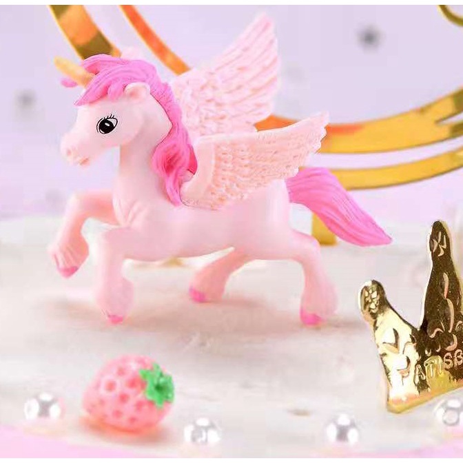 Cake Topper Figure Hiasan Kue Karakter Type Unicorn Bersayap /Pcs