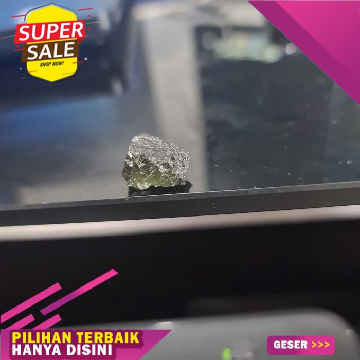 BATU NATURAL Batu Moldavite Asli Ceko 810