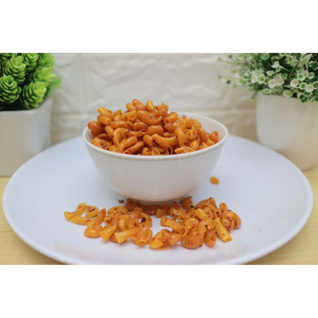 

Makaroni mini kemasan 75gr cemilan pedas murah snack kiloan