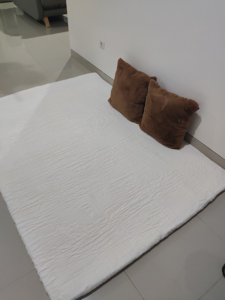 Super Soft Fur Rug / Size 150 X 200cm