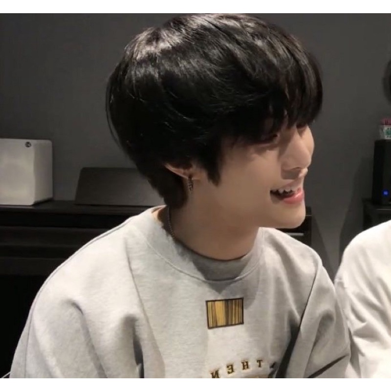 

STICKY NOTES BY YOUNIVERSE