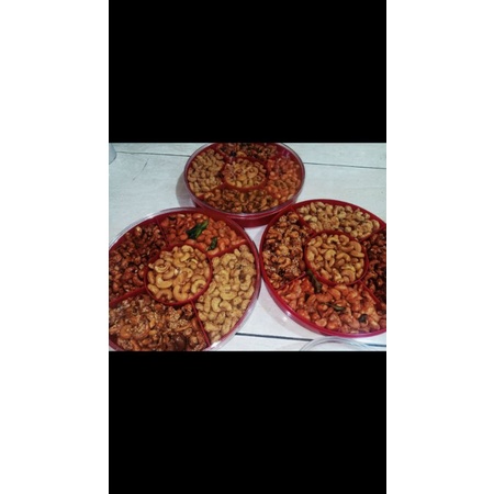 

kacang mede