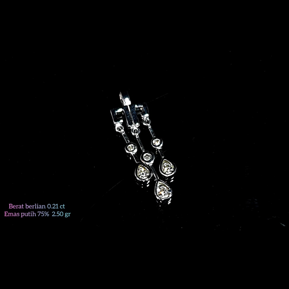 Liontin berlian asli 0.21 ct bahan emas 750 kode 10933