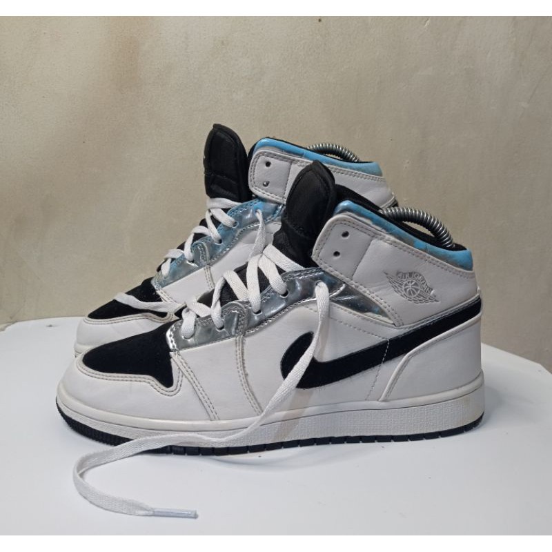 Jordan 1 Mid Alternate Think 16