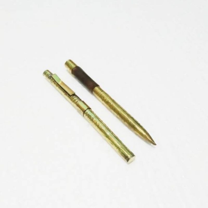 

Barang Antik Sepasang Bolpen Pulpen Isi Keris Murah