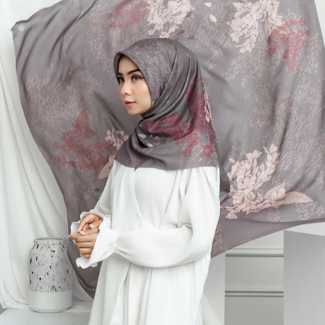 Teona scarf local.id