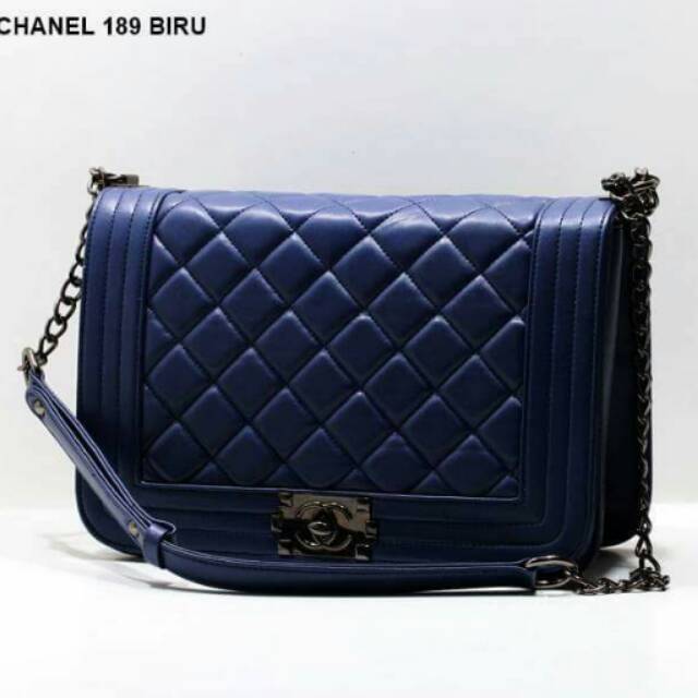 Chanel boy 189 uk 25 cm harga 150.000