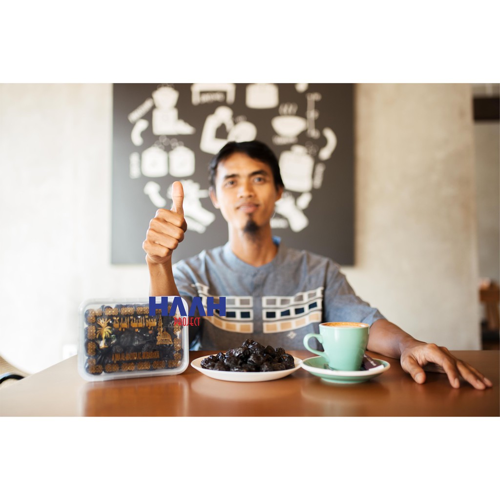 

Kurma Ajwa Premium 1kg