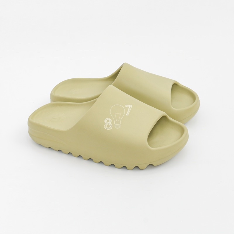 Yeezy Slides Resin