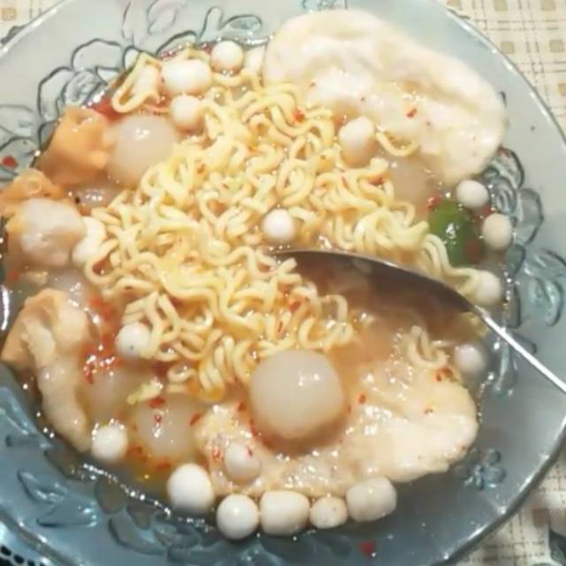 

Baso Aci Mie Keriting Instan HOT Jeletot - Paket 2