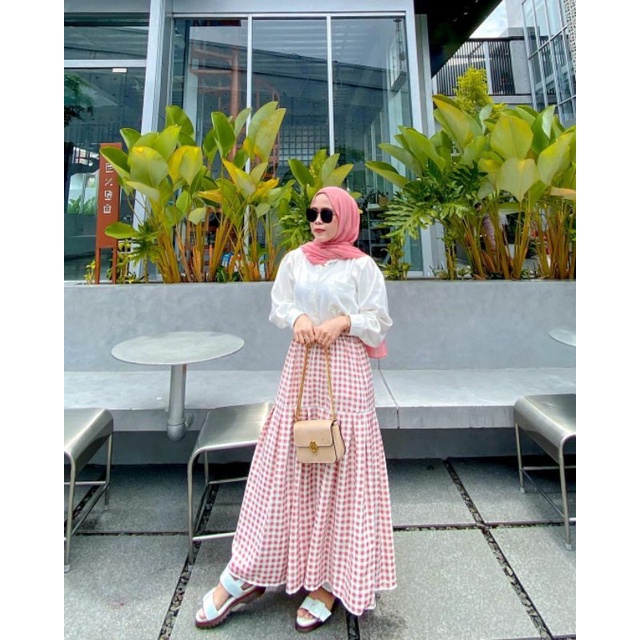 ROK MOTIF KOTAK KOTAK MODEL PAYUNG PANJANG