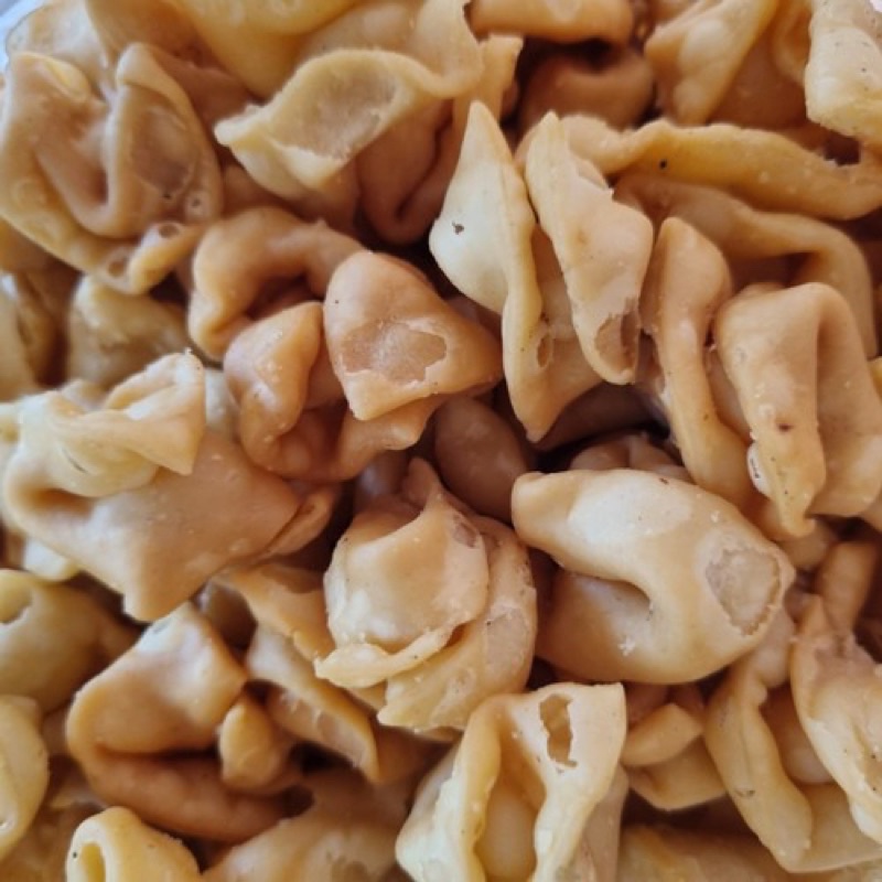 

BAWANG LIPAT MINI / KERIPIK BAWANG LIPET MINI 1 KG