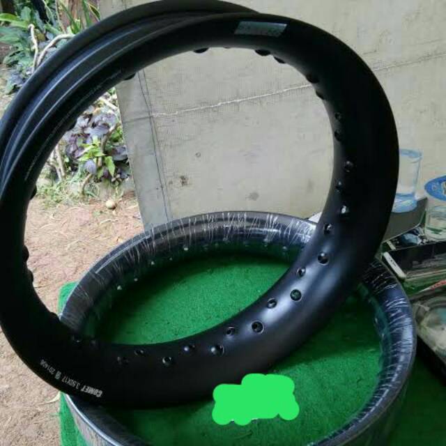 Velg Comet 300 X 17 U Shape Hitam (300 Ring 17)