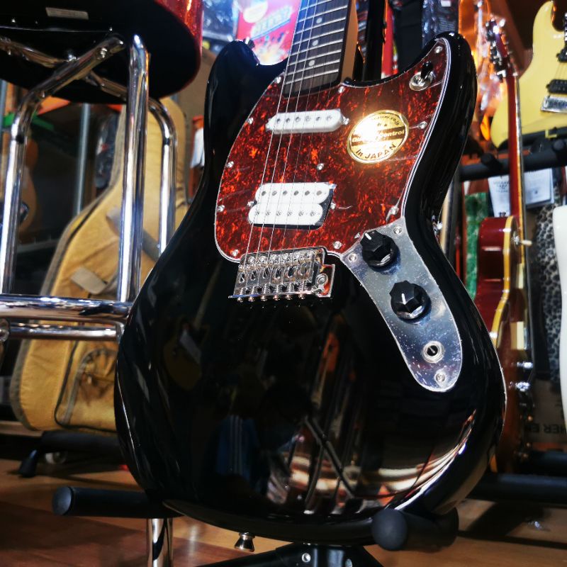 Gitar Bacchus BMS mustang