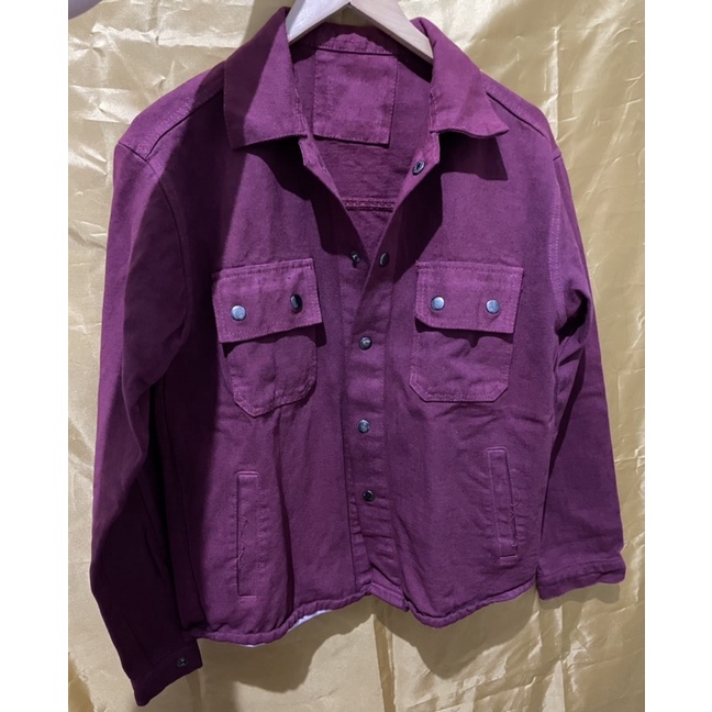 outer pria | jaket denim pria | warna maroon | trucker pria | outerwear pria