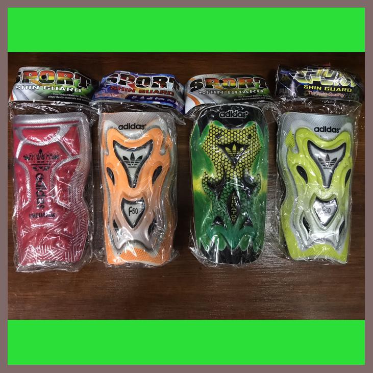 DEKER FUTSAL SEPAK BOLA SKIN GUARD PELINDUNG KAKI ADIDAS