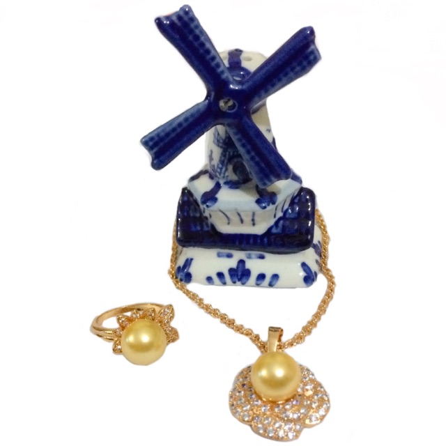 Set Perhiasan Kalung dan Cincin Lapis Emas