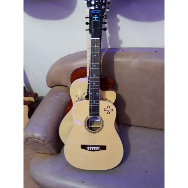 gitar akustik ukuran3/4 Martin