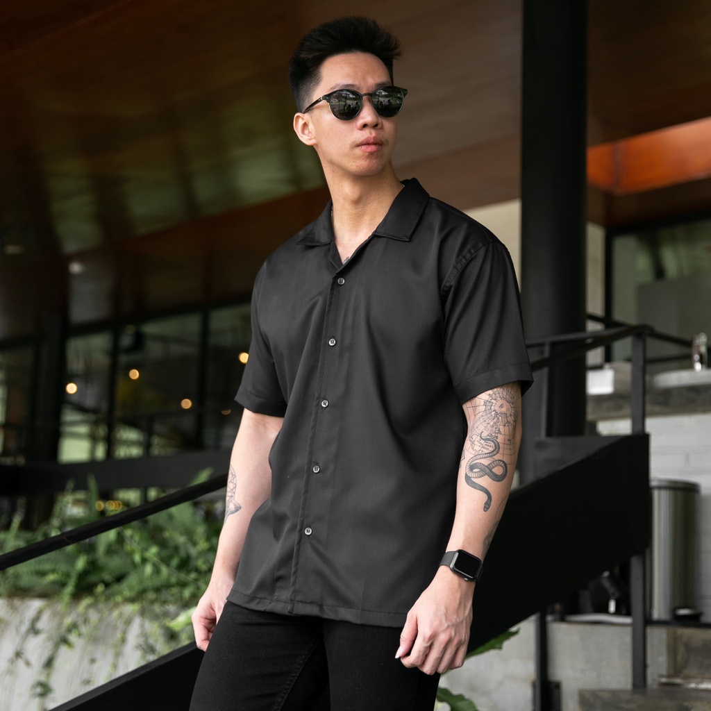 UNITEDJEANS – Kemeja Pria Bowling Shirt – Short Sleeve