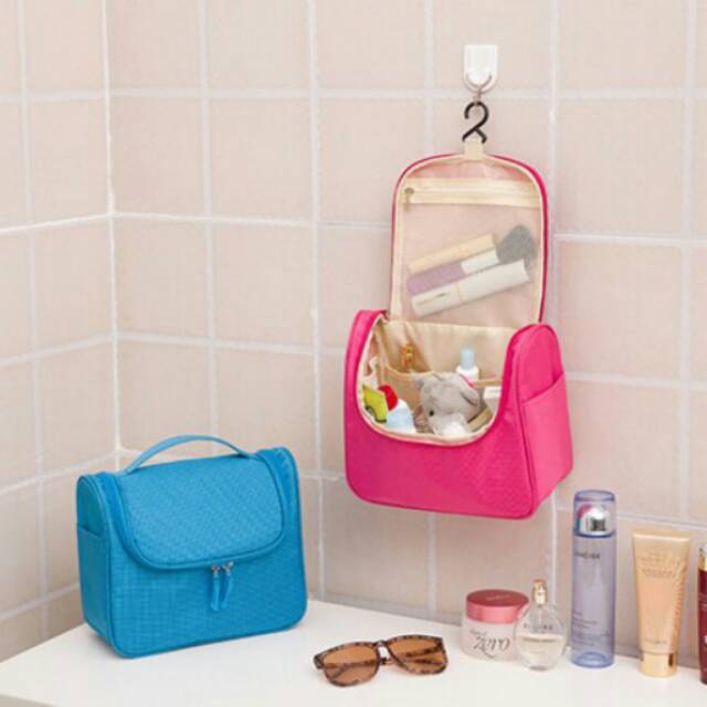 Toiletries Bag/ Tas Kosmetik Traveling