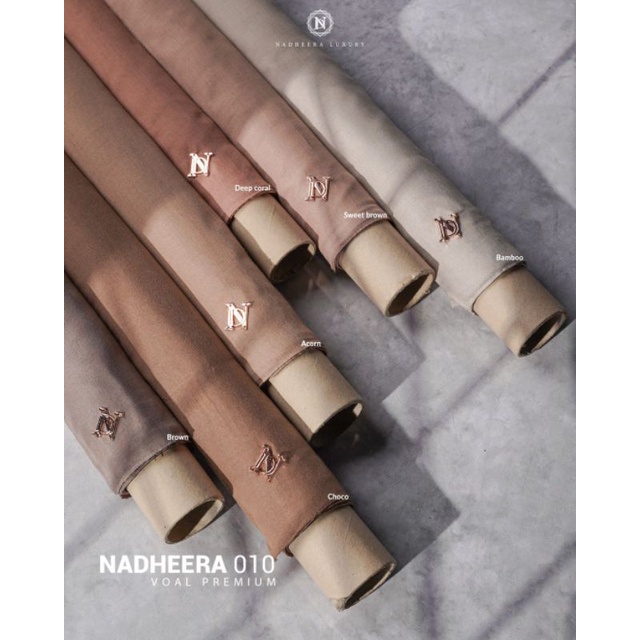 Hijab segiempat byNadheera