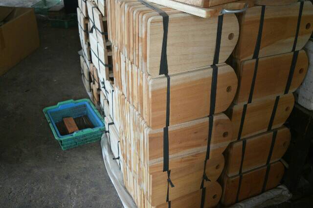 Talenan Kayu 34x18 Kayu Pinus Wooden Cutting Board Halus