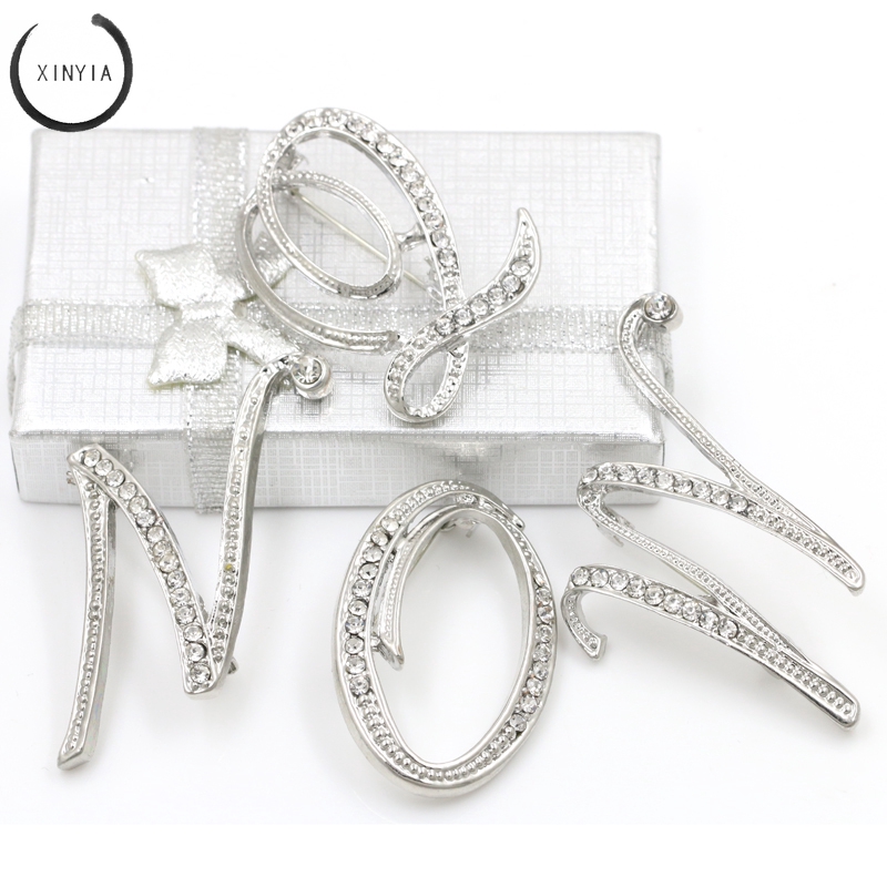 26 Huruf Zinc Alloy Crystal Clear Rhinestone Bros Pins untuk Wanita di Warna Silver Disepuh