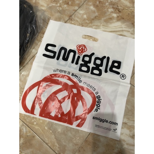 

plastik kantong smiggle bungkus kado