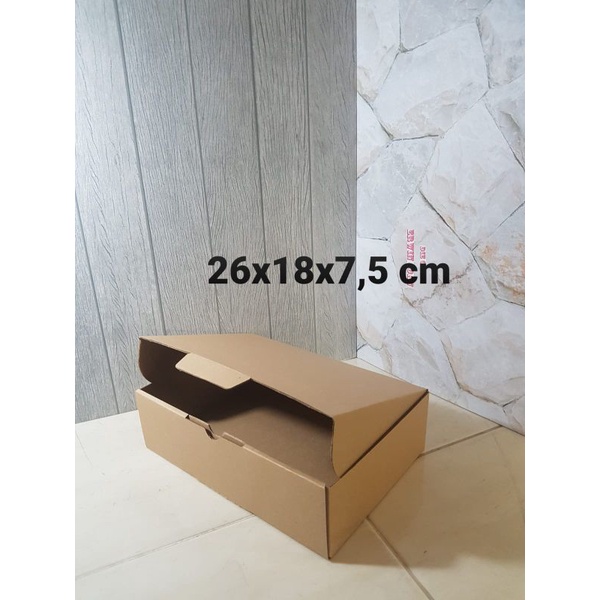 

Kardus Box Kotak uk. 26x18x7,5 cm Die Cut ( min.order 5 pcs )