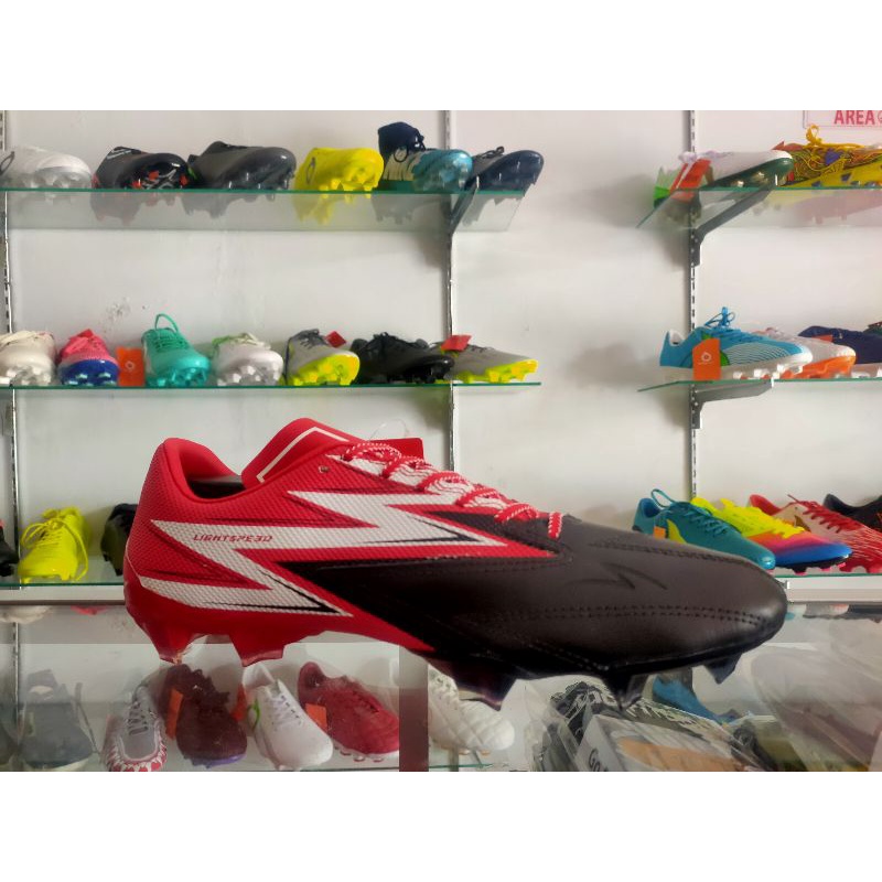 Sepatu Bola SPECS Accelerator LS 3 LX LEA FG