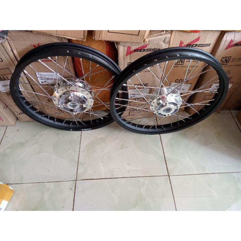 velg jari-jari Supra x 125/kharisma ring 17 x160/140 siap pasang